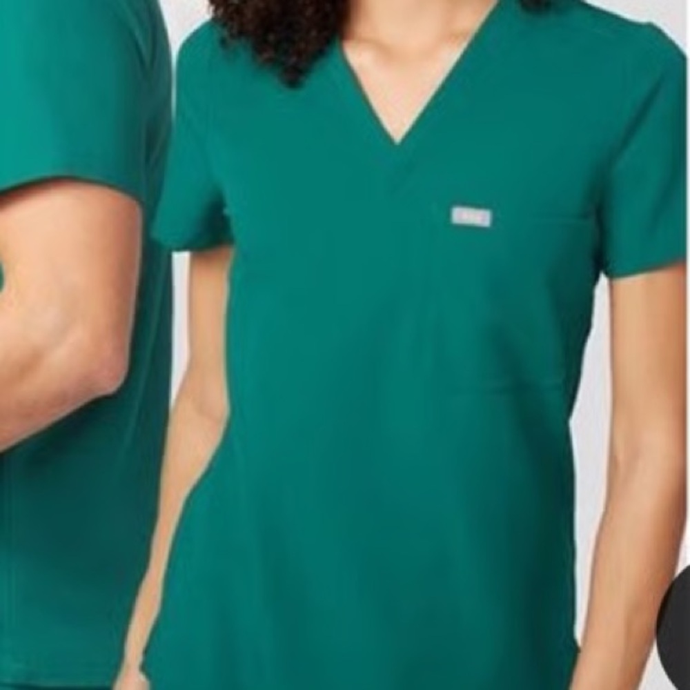 Figs Emerald Green Scrub Set - S Zamora Jogger Scrub Pants & S Catarina Top.